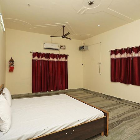 Spot On Angel Garden Hotel Alīgarh Exterior foto