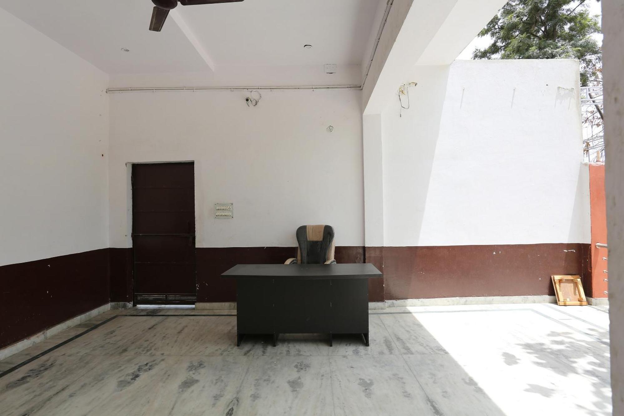Spot On Angel Garden Hotel Alīgarh Exterior foto